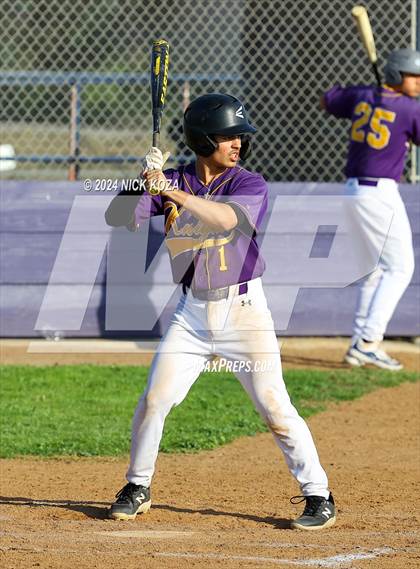 Thumbnail 1 in Dominguez vs. Lynwood photogallery.