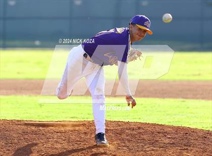 Thumbnail 1 in Dominguez vs. Lynwood photogallery.