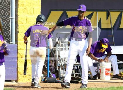 Thumbnail 3 in Dominguez vs. Lynwood photogallery.