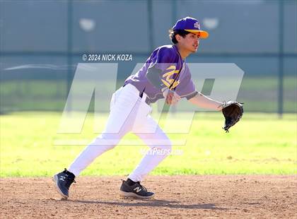 Thumbnail 3 in Dominguez vs. Lynwood photogallery.