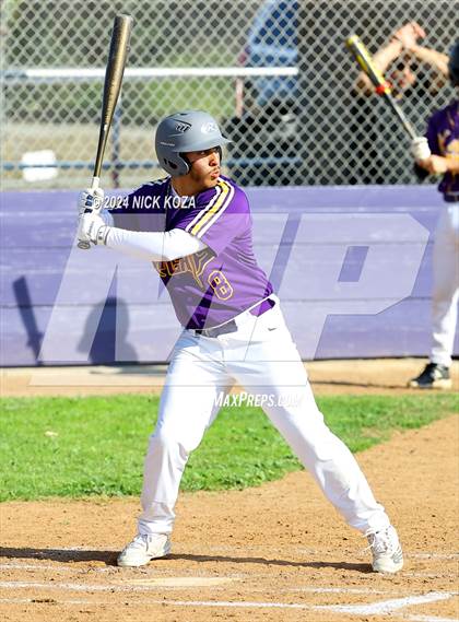 Thumbnail 1 in Dominguez vs. Lynwood photogallery.