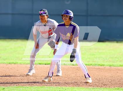 Thumbnail 2 in Dominguez vs. Lynwood photogallery.