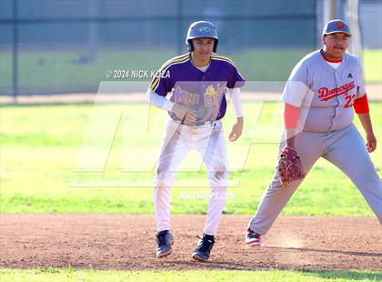 Thumbnail 1 in Dominguez vs. Lynwood photogallery.
