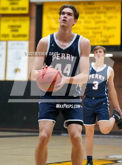 Thumbnail 2 in Perry @ Desert Ridge (Welcome to the Jungle Holiday Tournament) photogallery.