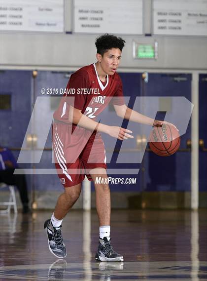 Thumbnail 3 in McClatchy vs. Strake Jesuit (St. Hope Elite Classic) photogallery.