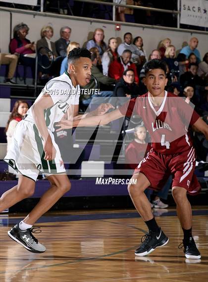 Thumbnail 1 in McClatchy vs. Strake Jesuit (St. Hope Elite Classic) photogallery.