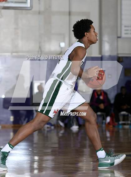 Thumbnail 2 in McClatchy vs. Strake Jesuit (St. Hope Elite Classic) photogallery.