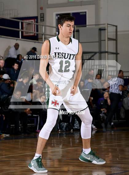 Thumbnail 1 in McClatchy vs. Strake Jesuit (St. Hope Elite Classic) photogallery.
