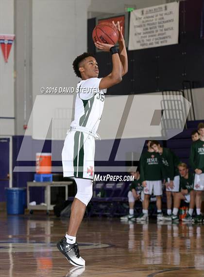 Thumbnail 1 in McClatchy vs. Strake Jesuit (St. Hope Elite Classic) photogallery.