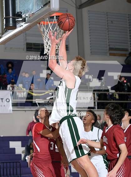Thumbnail 1 in McClatchy vs. Strake Jesuit (St. Hope Elite Classic) photogallery.