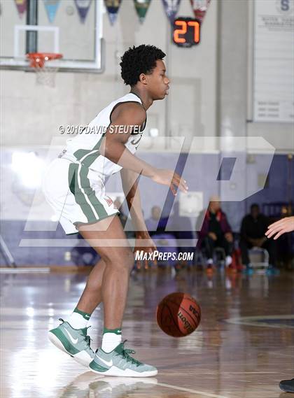 Thumbnail 2 in McClatchy vs. Strake Jesuit (St. Hope Elite Classic) photogallery.
