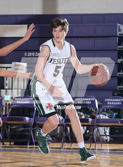 Thumbnail 3 in McClatchy vs. Strake Jesuit (St. Hope Elite Classic) photogallery.