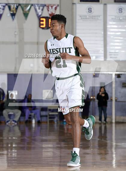Thumbnail 1 in McClatchy vs. Strake Jesuit (St. Hope Elite Classic) photogallery.