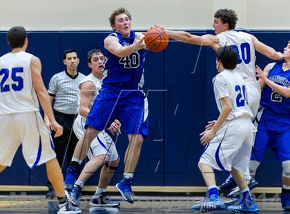 Thumbnail 2 in La Vernia vs. Bandera (UIL 3A Bi-District) photogallery.