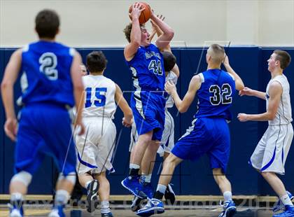 Thumbnail 2 in La Vernia vs. Bandera (UIL 3A Bi-District) photogallery.