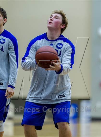 Thumbnail 3 in La Vernia vs. Bandera (UIL 3A Bi-District) photogallery.