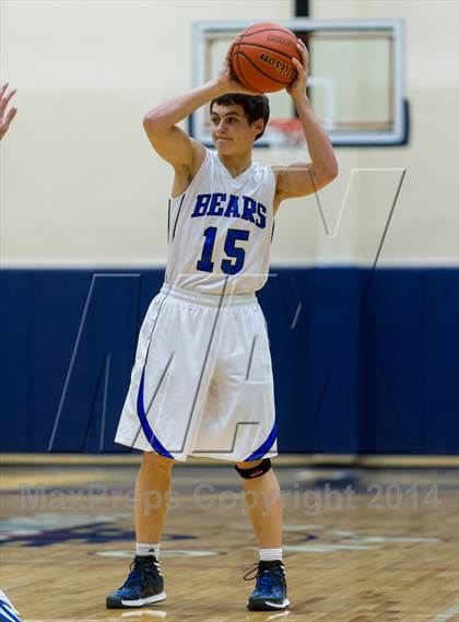 Thumbnail 1 in La Vernia vs. Bandera (UIL 3A Bi-District) photogallery.
