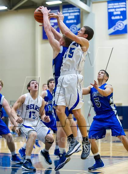 Thumbnail 1 in La Vernia vs. Bandera (UIL 3A Bi-District) photogallery.