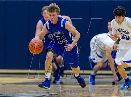 Thumbnail 2 in La Vernia vs. Bandera (UIL 3A Bi-District) photogallery.