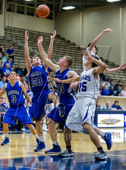 Thumbnail 3 in La Vernia vs. Bandera (UIL 3A Bi-District) photogallery.
