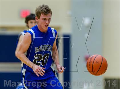 Thumbnail 1 in La Vernia vs. Bandera (UIL 3A Bi-District) photogallery.