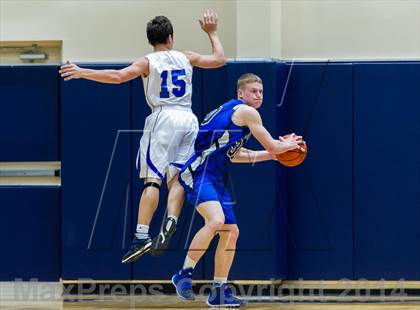 Thumbnail 1 in La Vernia vs. Bandera (UIL 3A Bi-District) photogallery.