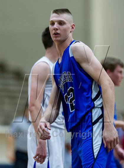 Thumbnail 1 in La Vernia vs. Bandera (UIL 3A Bi-District) photogallery.