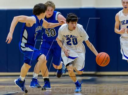 Thumbnail 2 in La Vernia vs. Bandera (UIL 3A Bi-District) photogallery.