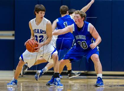 Thumbnail 2 in La Vernia vs. Bandera (UIL 3A Bi-District) photogallery.