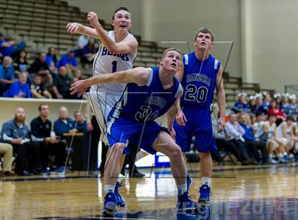 Thumbnail 2 in La Vernia vs. Bandera (UIL 3A Bi-District) photogallery.