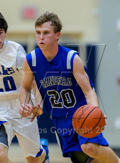 Thumbnail 1 in La Vernia vs. Bandera (UIL 3A Bi-District) photogallery.
