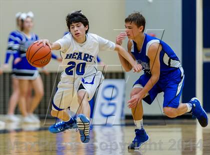 Thumbnail 2 in La Vernia vs. Bandera (UIL 3A Bi-District) photogallery.