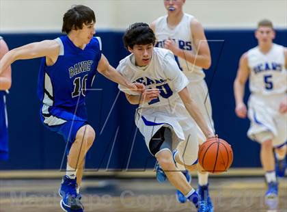 Thumbnail 2 in La Vernia vs. Bandera (UIL 3A Bi-District) photogallery.
