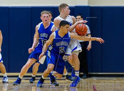 Thumbnail 2 in La Vernia vs. Bandera (UIL 3A Bi-District) photogallery.