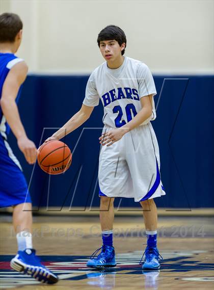 Thumbnail 1 in La Vernia vs. Bandera (UIL 3A Bi-District) photogallery.