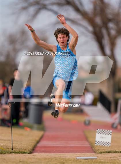Thumbnail 3 in Ralston Valley Invitational photogallery.