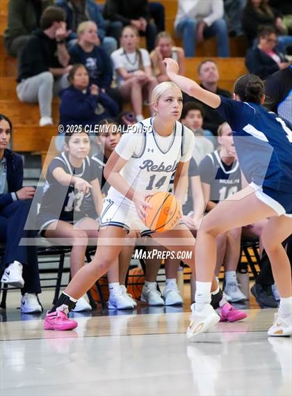 Thumbnail 3 in Mullen @ Columbine photogallery.