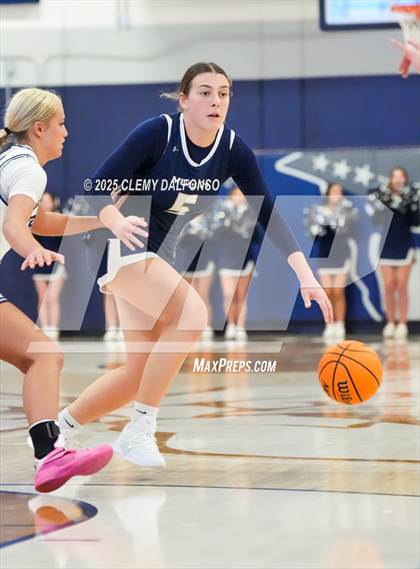 Thumbnail 3 in Mullen @ Columbine photogallery.