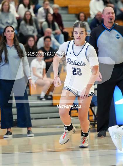 Thumbnail 1 in Mullen @ Columbine photogallery.