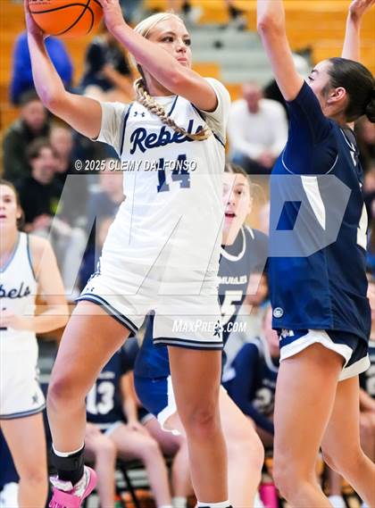 Thumbnail 3 in Mullen @ Columbine photogallery.