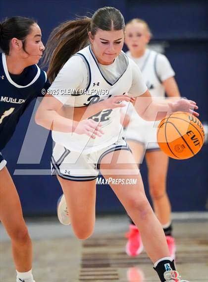 Thumbnail 1 in Mullen @ Columbine photogallery.