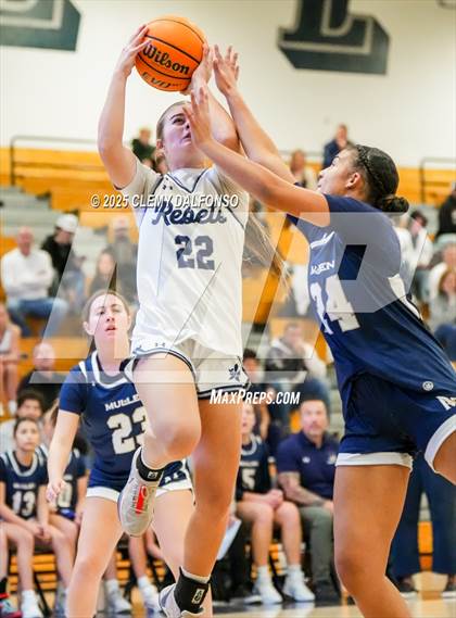 Thumbnail 1 in Mullen @ Columbine photogallery.