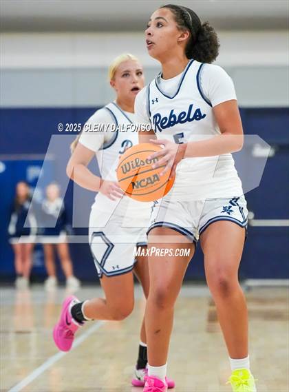 Thumbnail 1 in Mullen @ Columbine photogallery.