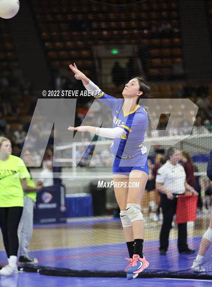 Thumbnail 2 in Merino vs. Dove Creek (CHSAA 1A 2nd Round) photogallery.
