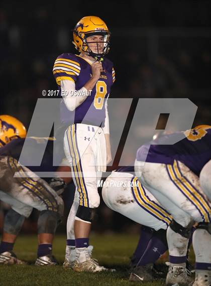 Thumbnail 2 in Middletown vs. Kelseyville (CIF NCS D5 Semifinal) photogallery.
