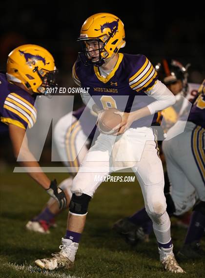 Thumbnail 1 in Middletown vs. Kelseyville (CIF NCS D5 Semifinal) photogallery.