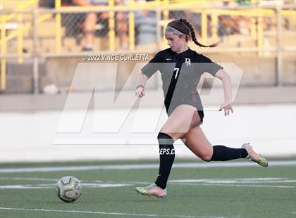 Thumbnail 3 in Dripping Springs vs. Cedar Park (UIL 5A Regional Quarterfinal Playoff) photogallery.