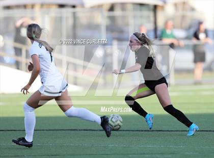 Thumbnail 3 in Dripping Springs vs. Cedar Park (UIL 5A Regional Quarterfinal Playoff) photogallery.