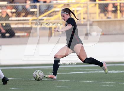 Thumbnail 1 in Dripping Springs vs. Cedar Park (UIL 5A Regional Quarterfinal Playoff) photogallery.