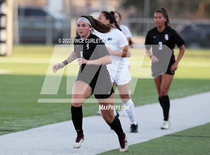 Thumbnail 1 in Dripping Springs vs. Cedar Park (UIL 5A Regional Quarterfinal Playoff) photogallery.